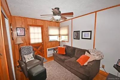 361 Travis Avenue, Elmont, NY 11003 - Photo 8