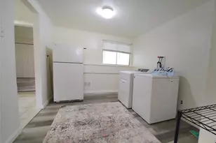 11 Howard St, Hicksville, NY 11801 - Photo 18