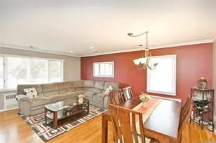 91 Pollok Pl, Hicksville, NY 11801 - Photo 6