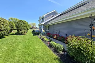 377 Quarry Pond Ct, Moriches, NY 11955 - Photo 2