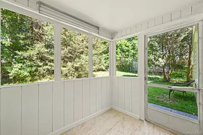 94 E East Way, Mount Kisco, NY 10549 - Photo 14
