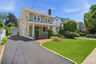 12 Davison Ave, East Rockaway, NY 11518 - Photo 2