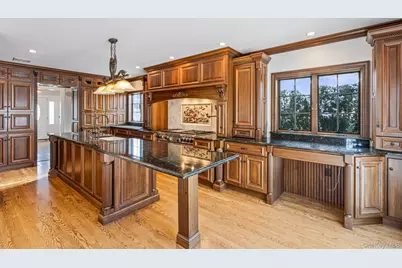 12 Davison Avenue, East Rockaway, NY 11518 - Photo 10