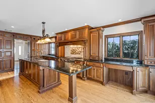 12 Davison Ave, East Rockaway, NY 11518 - Photo 10