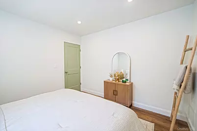 8 Wood Haven Place, East Northport, NY 11731 - Photo 14
