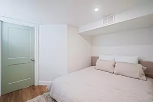 8 Woodhaven Pl, East Northport, NY 11731 - Photo 32