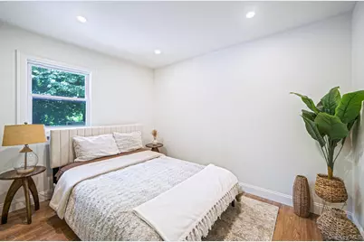 8 Wood Haven Place, East Northport, NY 11731 - Photo 20