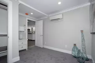 354 New York Ave, Huntington, NY 11743 - Photo 8