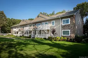198 B Jefferson Ave, Saint James, NY 11780 - Photo 2