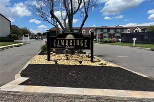 86 W Cambridge Dr W, Copiague, NY 11726 - Photo 48