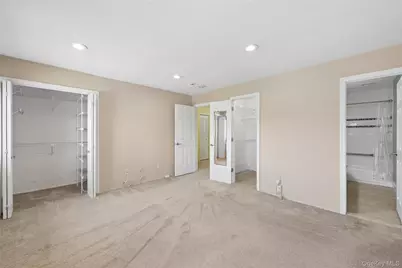 86 W Cambridge Drive W #86, Copiague, NY 11726 - Photo 28
