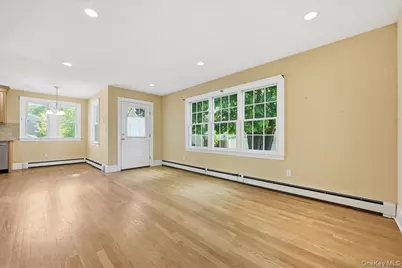 176 Wright Avenue, Malverne, NY 11565 - Photo 20