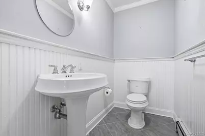 176 Wright Avenue, Malverne, NY 11565 - Photo 24