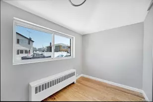 105 Claridge Ave, Elmont, NY 11003 - Photo 14