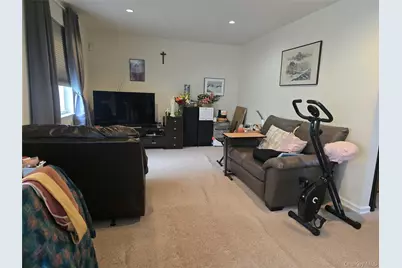 228-05 69th Avenue #96, Bayside, NY 11364 - Photo 6