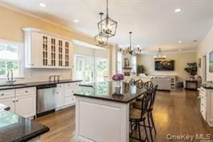 24 Bridle Path, Westhampton Beach, NY 11978 - Photo 4