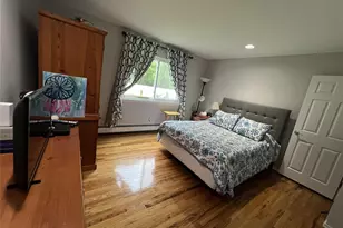 10 Bonaire Dr, Dix Hills, NY 11746 - Photo 8