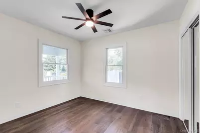 87 Willett Avenue, Sayville, NY 11782 - Photo 8