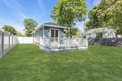 87 Willett Avenue, Sayville, NY 11782 - Photo 20