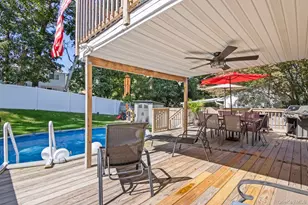 14 Mountain St, Ronkonkoma, NY 11779 - Photo 38