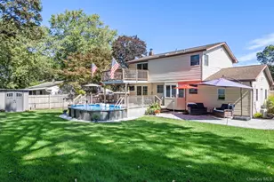 14 Mountain St, Ronkonkoma, NY 11779 - Photo 28