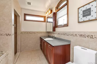 2464 Horace Court, Bellmore, NY 11710 - Photo 14