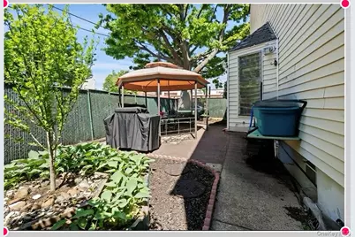 7004 57th Road, Maspeth, NY 11378 - Photo 18