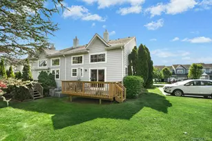 81 Sprucewood Blvd, Central Islip, NY 11722 - Photo 20