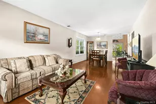81 Sprucewood Blvd, Central Islip, NY 11722 - Photo 4