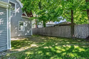 42 Willow Ave, Freeport, NY 11520 - Photo 6