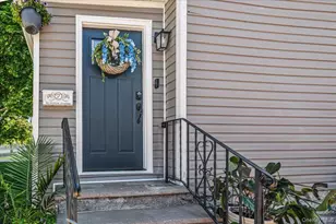 42 Willow Ave, Freeport, NY 11520 - Photo 8