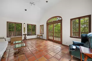 230 Sweet Hollow Rd, Huntington, NY 11743 - Photo 16