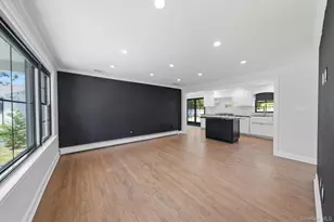 11 Lakewood Ave, Ronkonkoma, NY 11779 - Photo 10