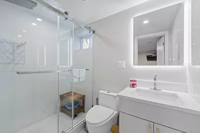 15404 14th Avenue, Whitestone, NY 11357 - Photo 12
