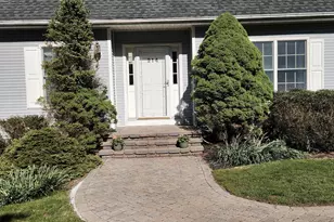 214 W Mombasha Rd, Monroe, NY 10950 - Photo 4