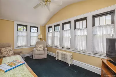 4 May Court, West Hempstead, NY 11552 - Photo 10