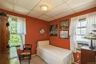 4 May Ct, West Hempstead, NY 11552 - Photo 22