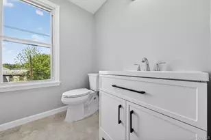 90 Montgomery St, Middletown, NY 10940 - Photo 20