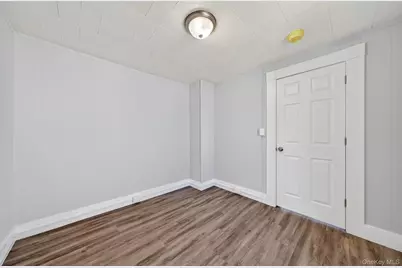 90 Montgomery Street #Upper, Middletown, NY 10940 - Photo 18