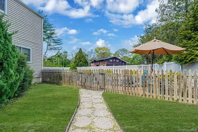 3 Otsego Avenue, Dix Hills, NY 11746 - Photo 32