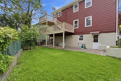 325 Glenbrook Avenue, Yonkers, NY 10705 - Photo 16