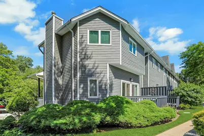 34 Village Green, Bardonia, NY 10954 - Photo 4