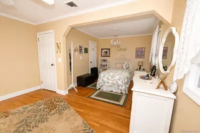 223 W End Avenue, Massapequa, NY 11758 - Photo 16