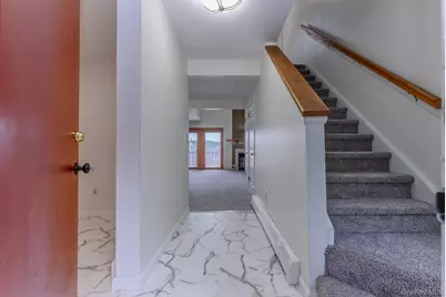 37 Rondout Harbor, Port Ewen, NY 12466 - Photo 2