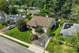 53 Hightop Ln, Jericho, NY 11753 - Photo 30