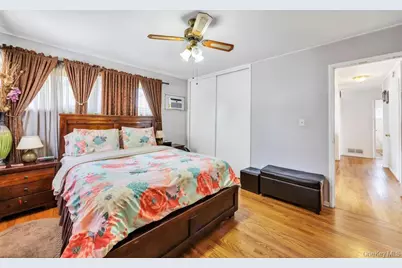 2 Wellesley Lane, Hicksville, NY 11801 - Photo 10