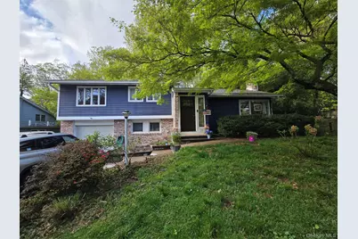 21 Woodridge Lane, Sea Cliff, NY 11579 - Photo 2