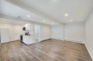 4 Hale Ln, Coram, NY 11727 - Photo 12