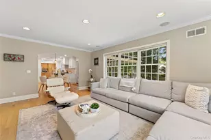 202 Rock Creek Ln, Scarsdale, NY 10583 - Photo 12