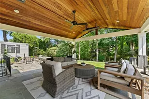 202 Rock Creek Ln, Scarsdale, NY 10583 - Photo 8